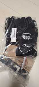 送料無料　Supreme 20SS × THE NORTH FACE FLEECE GLOVE NM619641　黒　S　ノースフェイス　グローブ　手袋