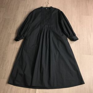 100円スタート☆ バンドカラー　ピンタック　ワンピース　黒　ブラック