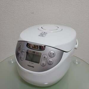 TOSHIBA 東芝 IHジャー炊飯器 炊飯器 RC-10HK 動作確認済み ホワイト 5.5合炊き ケーキ パン