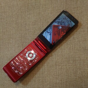 N-04B docomo