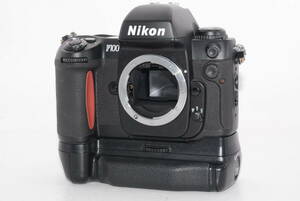 【外観特上級】ニコン Nikon F100 MB-15付 フィルム一眼レフカメラ ボディ　#u1136