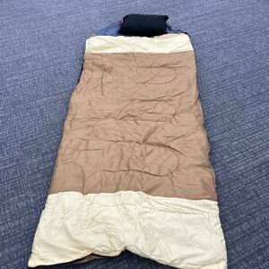 寝袋 枕付き シュラフ ワイドサイズ 限界使用温度-15℃ 封筒型 冬用 車中泊 キャンプ 23