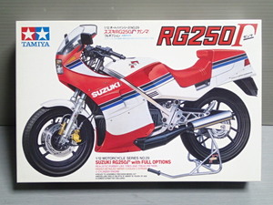 タミヤ 1/12 SUZUKI (スズキ) RG250 ガンマ フルオプション 未組立