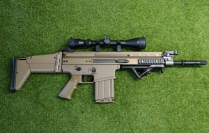 1* マルイ SCAR-H 次世代電動ガン スコープ付き 中古品 スカー サバゲー アサルトライフル フラットダークアース FDE