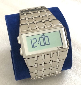 EVISU デジタル ウォッチ 時計 ブレスレット 重厚 メタル 山根 英彦 エヴィス ジーンズ 日本 発 ブランド 好きに も 腕時計 エビス