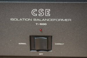 アイソレーションバランスフォーマー/CSE電源タップ、電源トランス、アイソレーショントランス/T-500の中古品です。