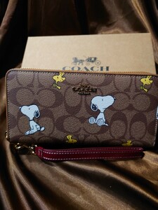 【1スタ】C-472 新品 【COACH X PEANUTS】ロング ジップ アラウンド ウォレット・シグネチャー・スヌーピー ウッドストック 並行輸入品