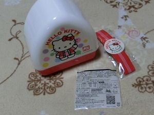 非売品●未使用 ●コンビニのおにぎりが二つ入る●ハローキティ　おにぎり ランチボックス　ケーズデンキ　 HELLO KITTY お弁当箱