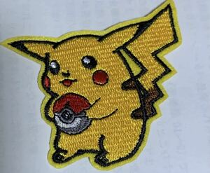 ポケモン　ピカチュウ　アイロン　刺繍　ワッペン　モンスターボール