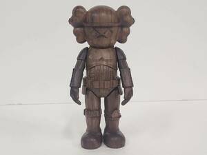 KAWS Stormtrooper Companion WOOD 400%