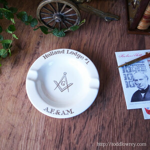 【道徳と心理】ヴィンテージ フリーメイソン 灰皿 アッシュトレイ ◆◆Vintage Ash Tray of Freemasonry Holland Lodge #1 ◆