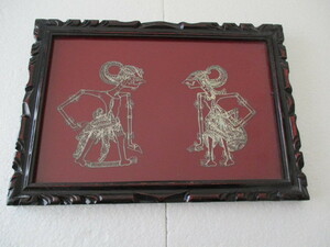 ◇ワヤン・クリ（バリ島）　額縁入り装飾品（金属製）　影絵人形劇　インドネシア