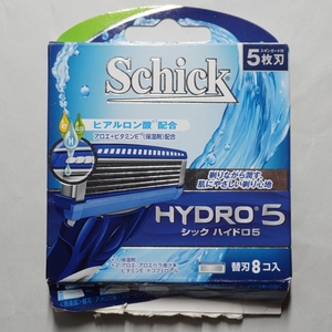 【Schick/シック】HYDRO5/ハイドロ5 替刃 4個 (写真は8個入の箱ですが、出品対象の替刃は4個です)