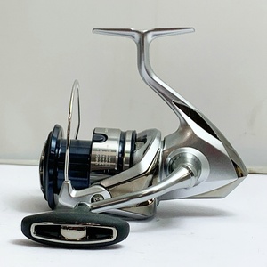 ★★ SHIMANO シマノ 19ストラディック C5000XG ※スプール4000XG　スピニングリール　本体のみ 04025 目立った傷や汚れなし