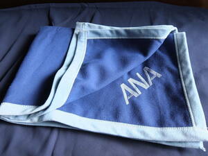 ANA　全日空　ビンテージ　機内ブランケット　刺繍ロゴ　毛布 86.5cm×124cm　当時物 レトロ　レア　　エアライン　航空会社非売品