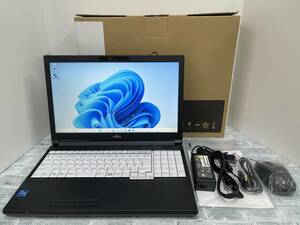 【超美品】富士通 LIFEBOOK A5513/MX［Intel Core i5-1235U/8GB/SSD256GB/DVD/顔認証/Wi-Fi 6E/Win11 Pro/15.6型］送料無料■N6J651