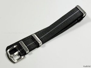 ラグ幅：18ｍｍ 高品質 光沢 NATOストラップ 腕時計ベルト ブラック × グレー ストライプ ファブリック