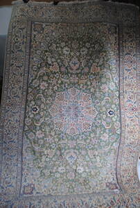 は542.ペルシャ絨毯 イラン製 ナイン産 手織り 敷物 リビング ハンドメイド 286×179 大判 