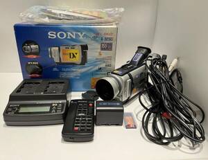 【OMO255YS】SONY ソニー デジタルビデオカメラレコーダー HANDYCAM DCR-TRV30 miniDV 箱・バッテリー・充電器有 中古 通電のみ確認済