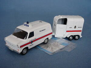 初期バンガーズ1/43限定品1974年型フォード・トランシットMK-1バン&ホースボックス・ストラスクライド警察ポリスカー白・美品/箱付