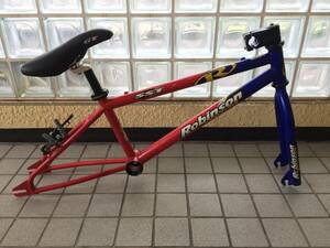 〇L493〇自転車 フレーム サドル BMX Robinson ロビンソン SST 4130 Chromoly レッド/ブルー GT 直接引取可