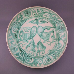 【GTS】★ミャンマー・白釉緑彩霊鳥文大皿15～16世紀