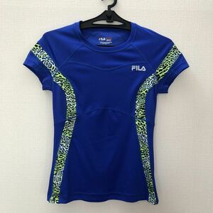 送料無料！FILA（フィラ）レディースPERFORMANCE RUNNING トップ☆レディースXSサイズ（I200816）