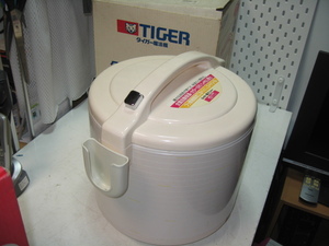 ★未使用/保管品 TIGER タイガー電子ジャー JHB-2700 2.7L 魔法瓶 保温専用 炊きたて