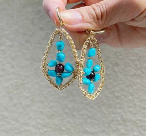 -SUI8- No.47 ターコイズとガーネットのピアスイヤリング　14kgf 50mm x 35mm A Turquoise and Garnet Pearce Earring 14kgf