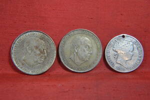 身辺整理・スペイン銀貨２枚フィリッピン銀貨1枚