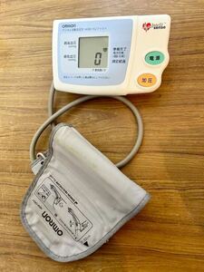 オムロン OMRON 上腕式血圧計 HEM-762