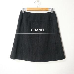 美品 CHANEL シャネル サイズ36 P09277 ココボタン ミニ丈 台形スカート ミニスカート グレー 灰