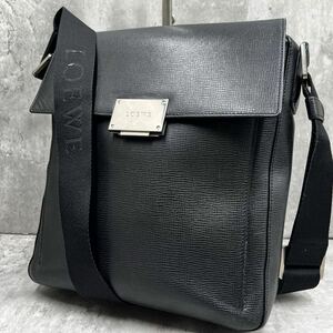 1円【美品】LOEWE ロエベ ショルダーバッグ メッセンジャー サコッシュ メンズ ビジネス レザー ブラック 斜め掛け シルバー金具