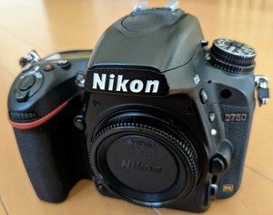 Nikon ニコン D750ボディ完動品 