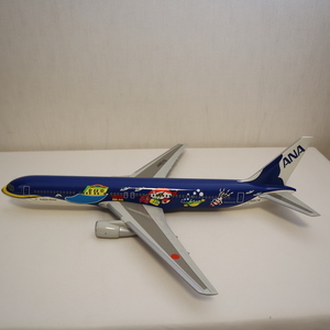 ■ANA ボーイング767-300 JA8579 フィギュア模型＠非売品？展示品？