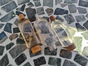 レトロガラス瓶 両口式点眼瓶 気泡 当時のキャップ S-16 3種3本まとめて/瓶/ガラス瓶/昭和レトロ/当時物