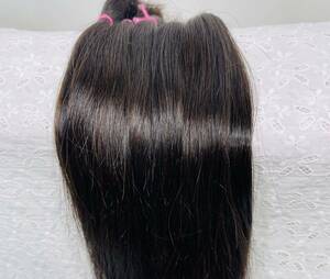 自然な黒髪の髪束① 日本人女性　ストレートヘア　 