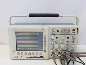 Tektronix TDS3054B デジタルオシロスコープ 5GSa/s 500MHz 4CH同調確認済み *404090