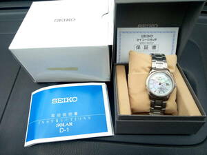 新品未使用　SEIKO　スピリット SBPS049 　 SOLAR ソーラー シェル文字盤　チタン　TITANIUM　メンズ腕時計　 