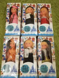ディズニー　レトロ　イッツアスモールワールド　コレクションドール　人形6体セット
