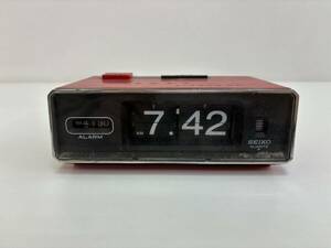 240509F SEIKO セイコー パタパタ時計 電池式 目覚まし時計 時計 置き時計 レトロ 昭和レトロ レッド QN401T USED インテリア 小物 など 