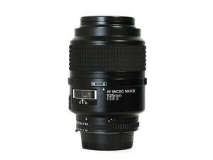 NIKON AF MICRO NIKKOR 105mm F2.8 D