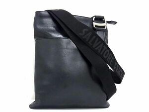 1円 ■美品■ Salvatore Ferragamo フェラガモ FB‐24 8914 レザー クロスボディ ワンショルダーバッグ 斜め掛け ブラック系 FA6176