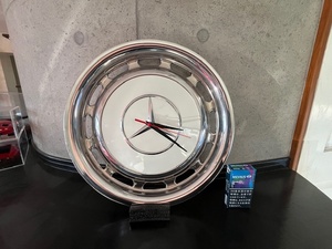 ベンツ ホイールキャップ 時計 １４インチ 直径３８ｃｍ 色白 壁掛け 立掛け 中古 動作確認済 ノークレーム