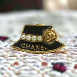 シャネル祭り！CHANEL　シャネル　可愛い防止ピンブローチ　フェイクパール　02A ヴィンテージ　ご希望の方にシャネルの箱をお付けします