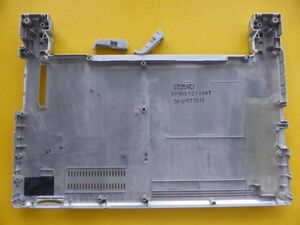 PC部品 ジャンク CF-SV7、CF-SV8、CF-SV9用 ボトムケース（底）部分 Y934