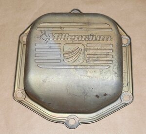 ヤフオク 航空機エンジン LYCOMING Millennium ライカミング バルブヘッドカバー 灰皿 小物入れ