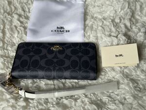 62 新品 COACH コーチ 長財布 ラウンドファスナー C4452