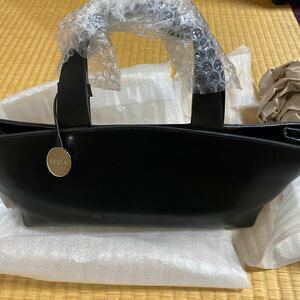 トートバッグ レザー フルラFURLA 黒　バッグ