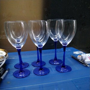 ワイングラス ガラス製　持ち手ブルー　六個セット　倉庫整理品　ほぼ未使用
